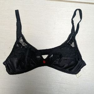 32B vintage style black bra